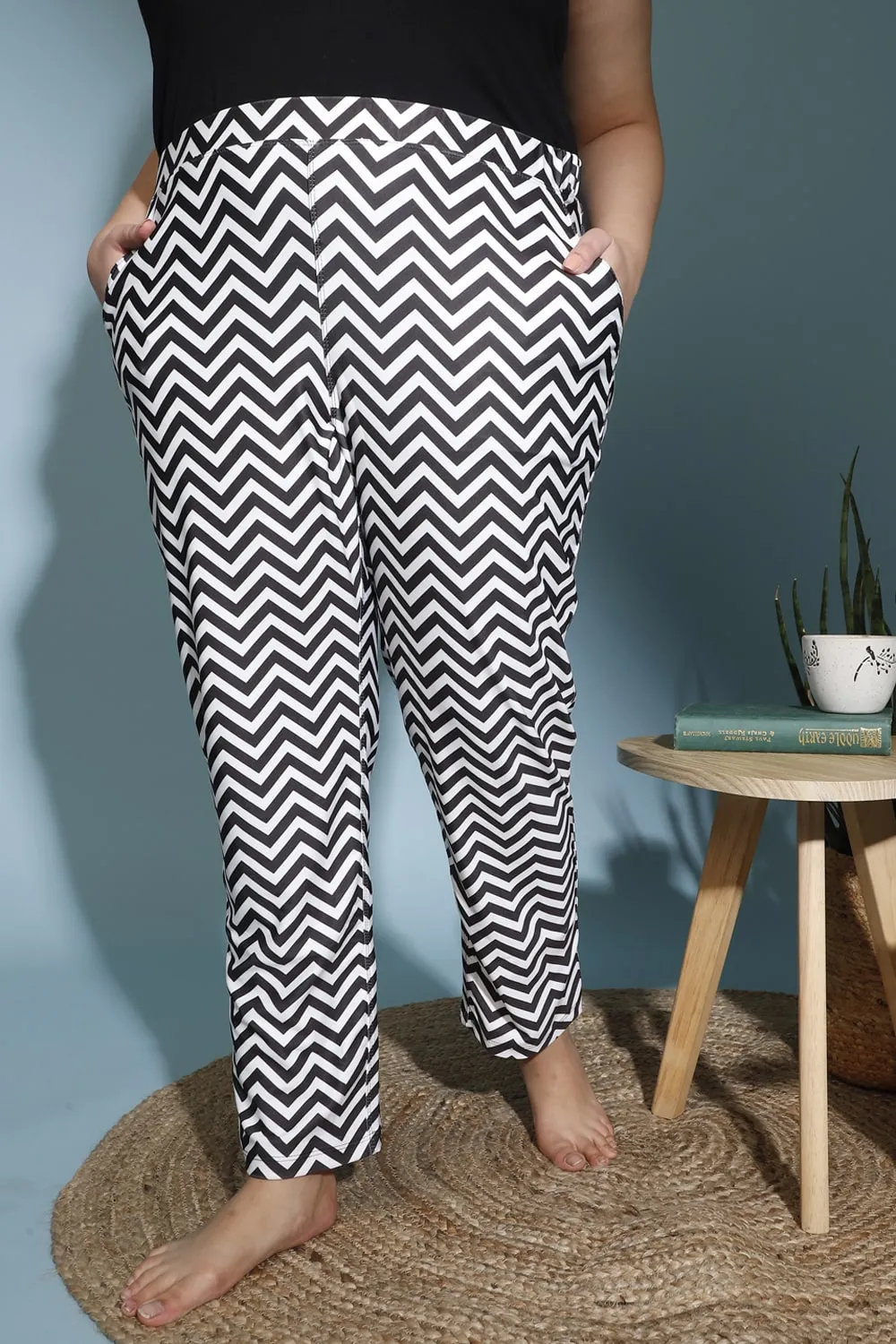 Black White Chevron Printed Lounge Pants