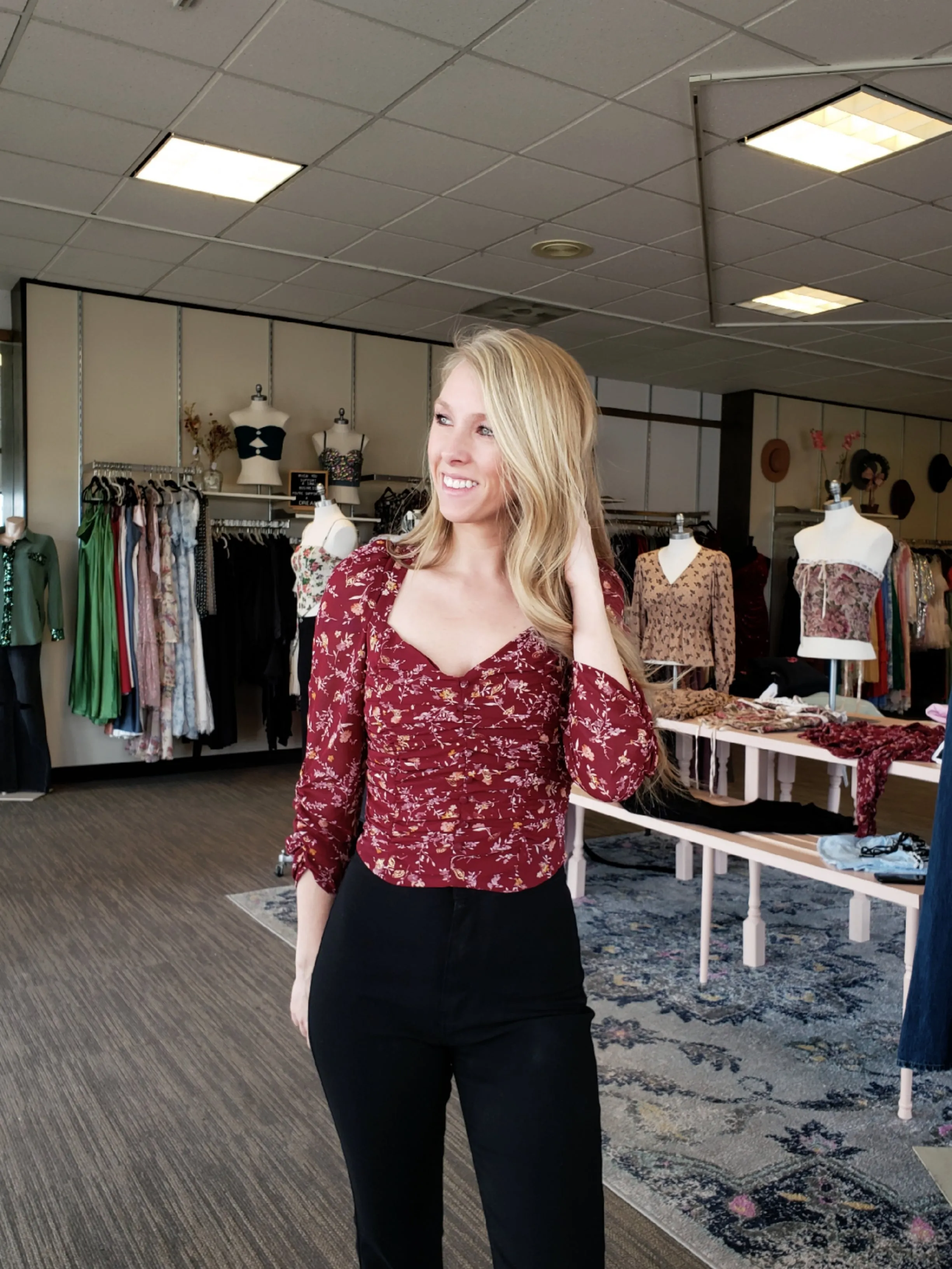 Burgundy Floral 3/4 Sleeve Crop Top