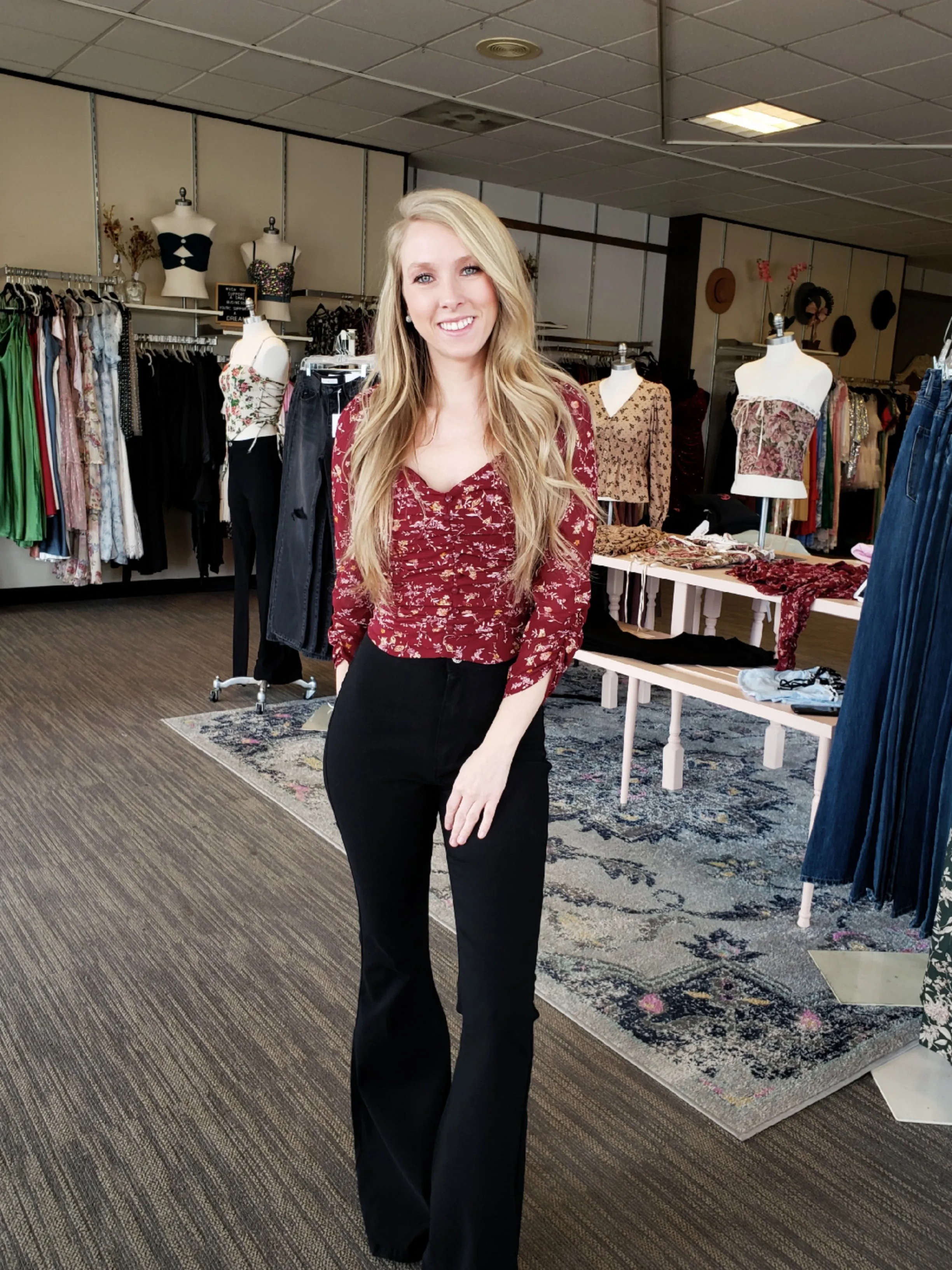 Burgundy Floral 3/4 Sleeve Crop Top