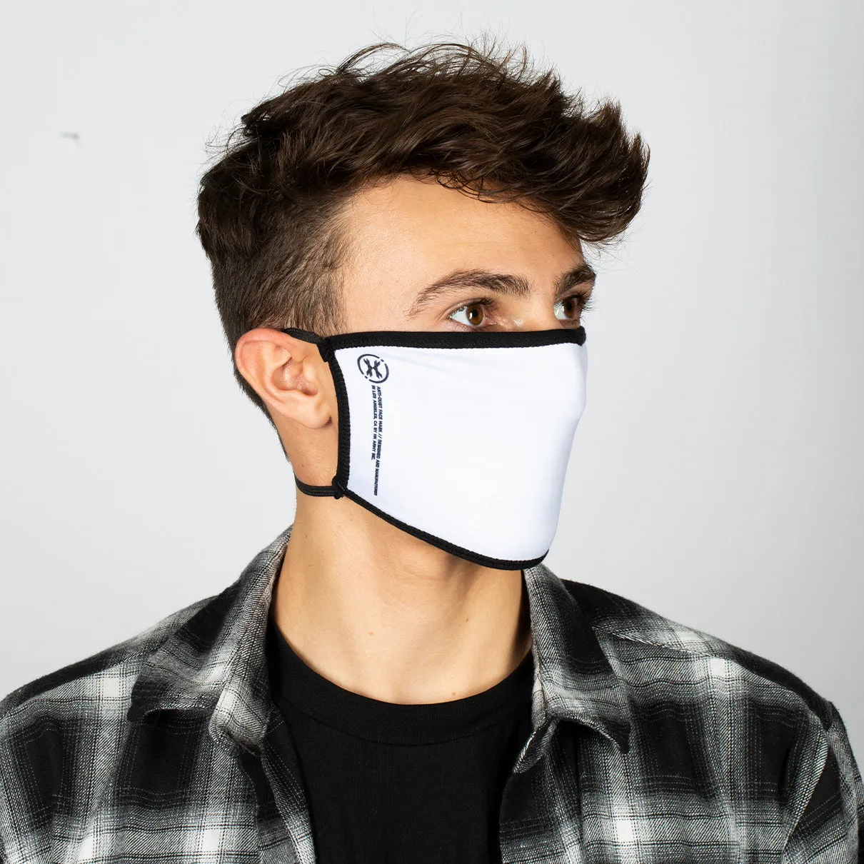 Essential Black/White - Anti-dust Face Mask