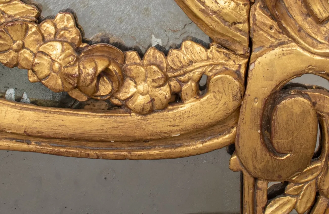 Italian Baroque Carved Giltwood Mirror