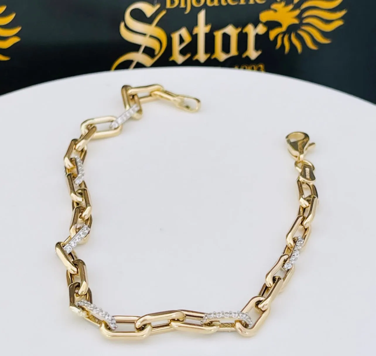 Link bracelet WB108