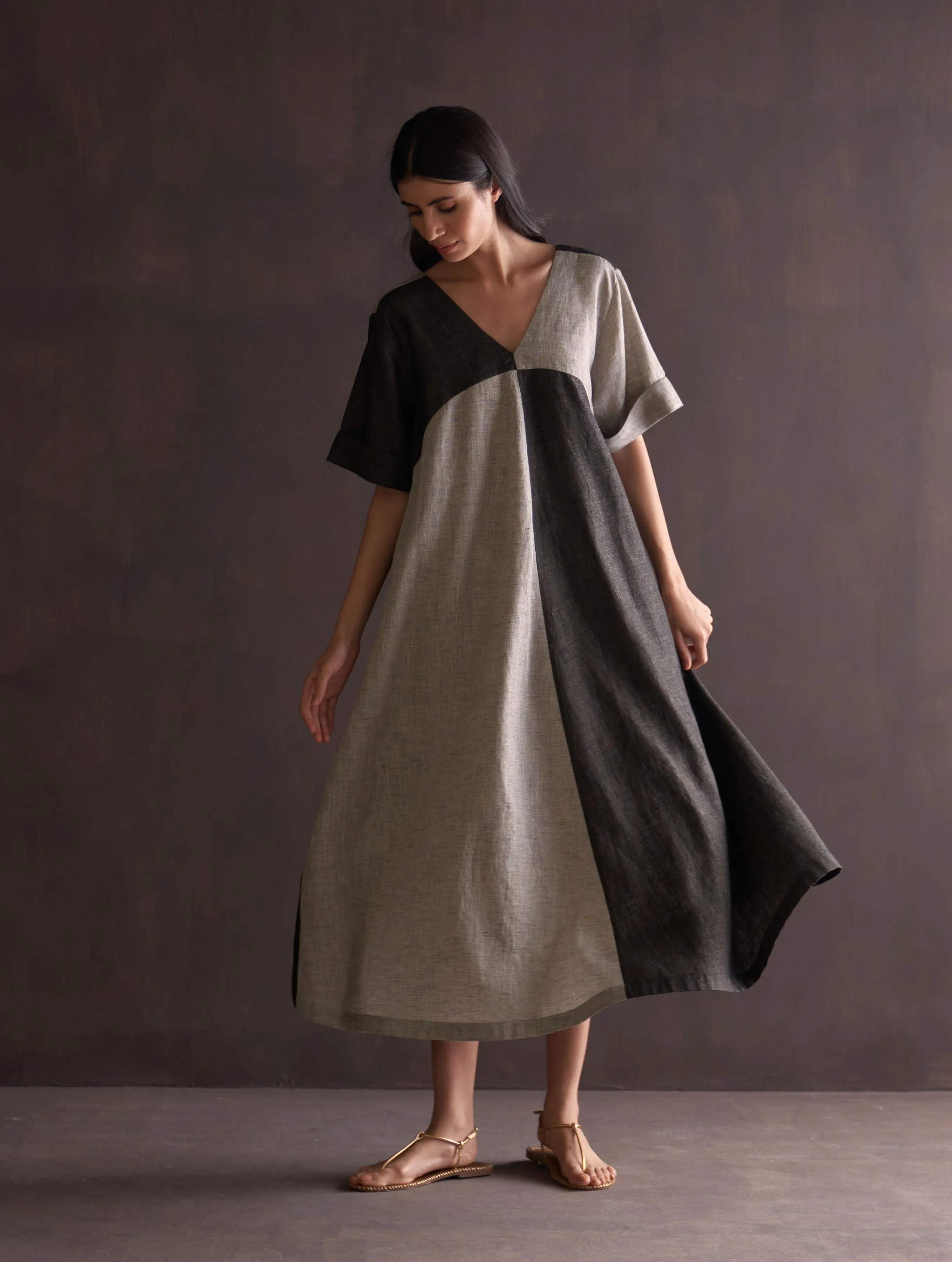 Masa Timeless Linen Dress - Charcoal