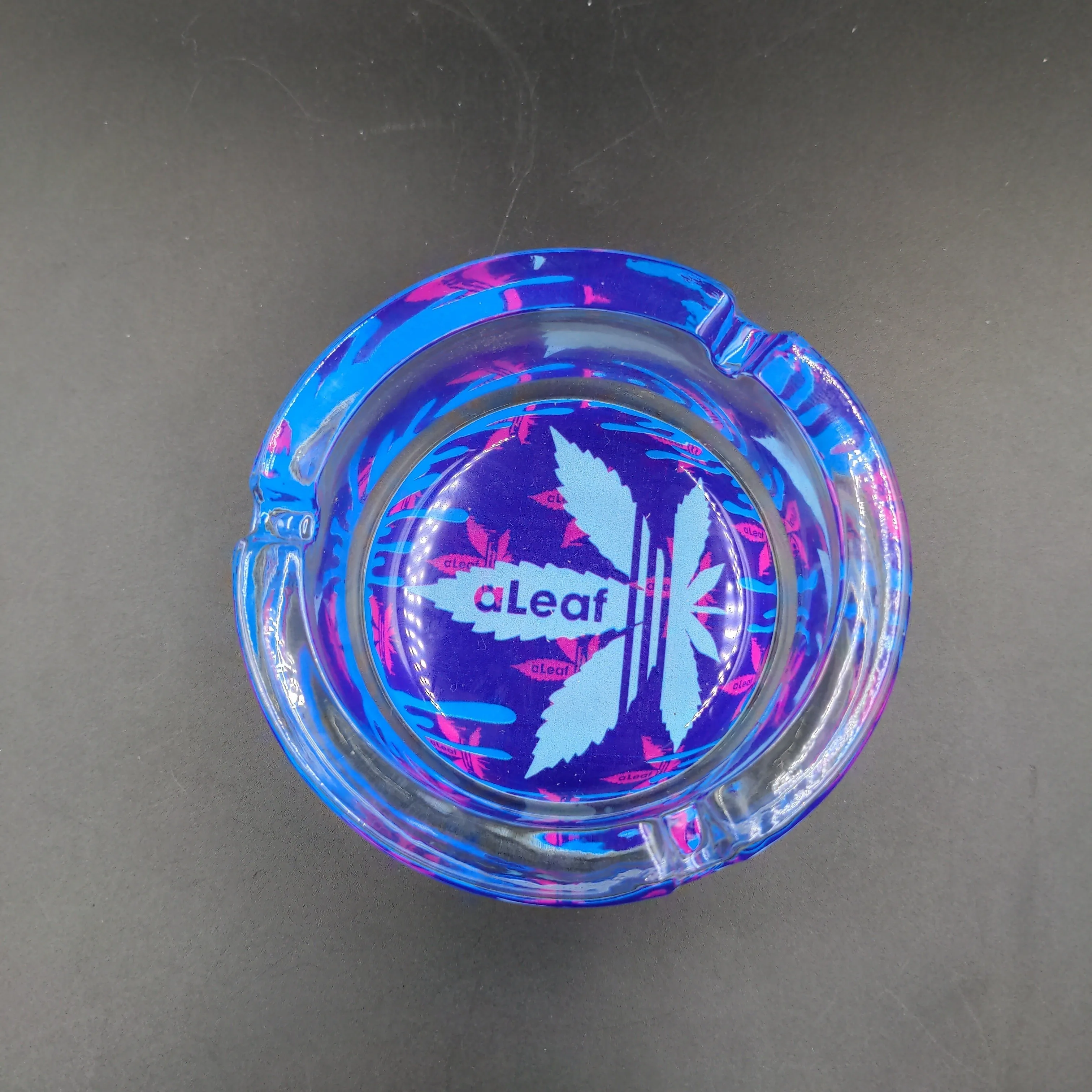 Round Leaf Design Glass Ashtray