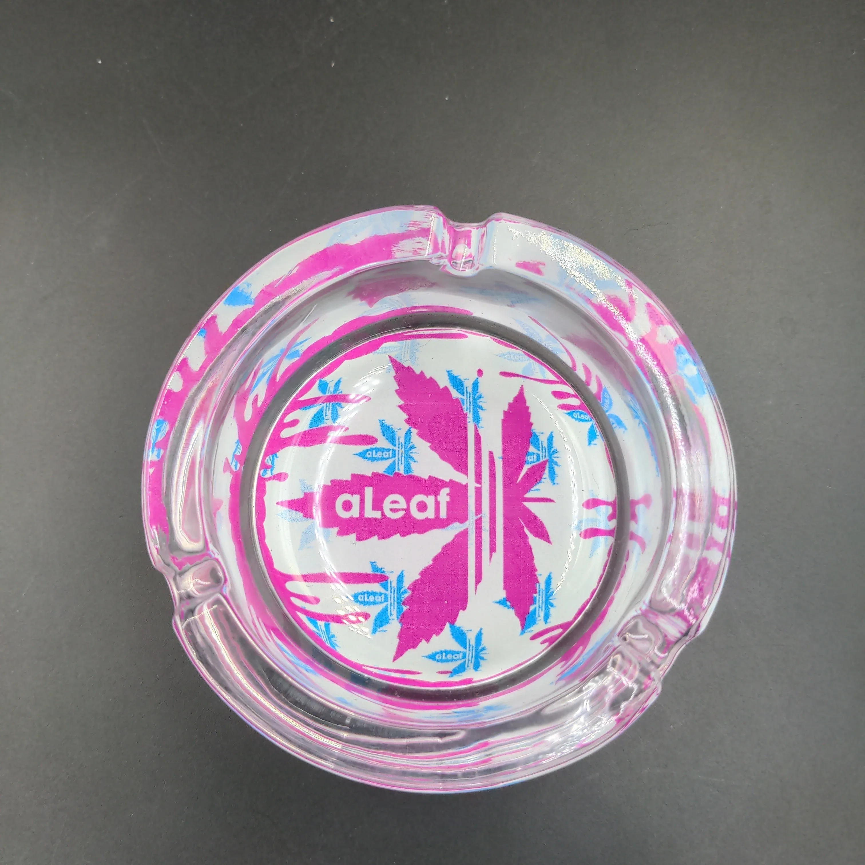 Round Leaf Design Glass Ashtray